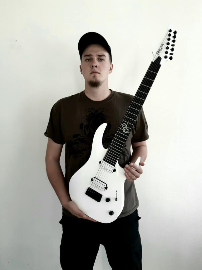 nicholas rock johansson net worth - Ilustrasi 3
